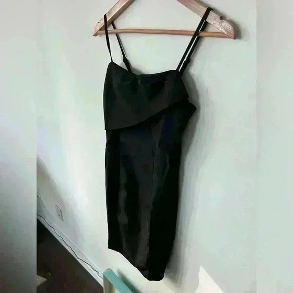 NWT Atmos & Here Women’s Erin Strapped Wrap Bust Romantic Feminine Dress 6 Small - Picture 8 of 15